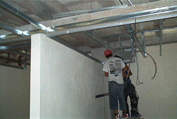 Foto: Colocación de Plafones y Muros de Tablaroca de Imperquimia