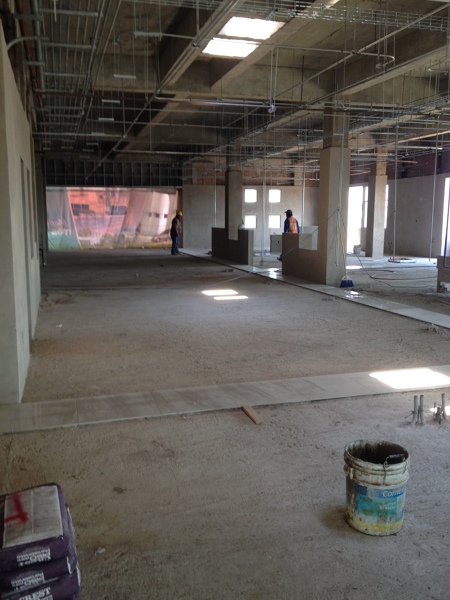 Colocación de porcelanato en pisos