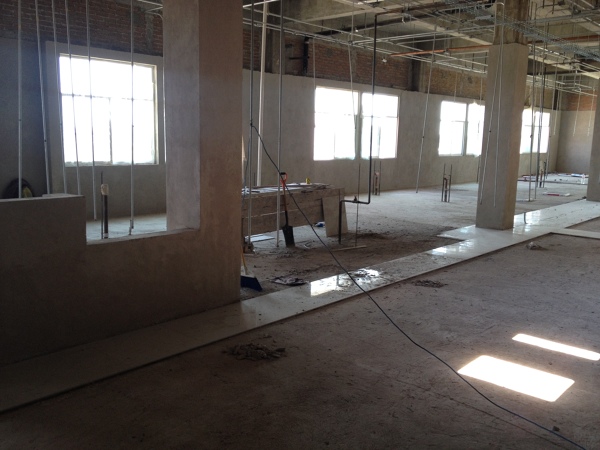 Colocación de porcelanato en pisos