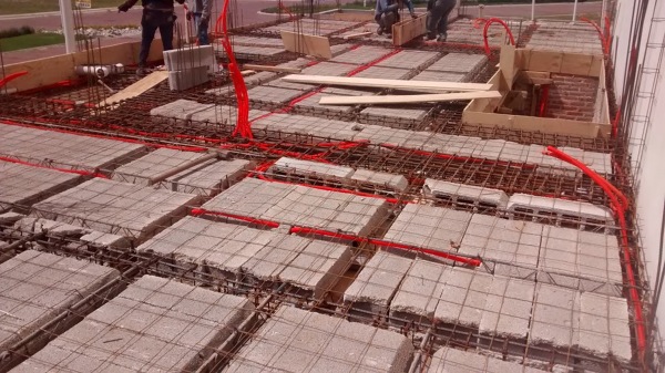 COLOCACION DE VIGUETA Y BOVEDILLA, INSTALACIONES SANITARIAS, ELECTRICAS E HIDRAULICAS