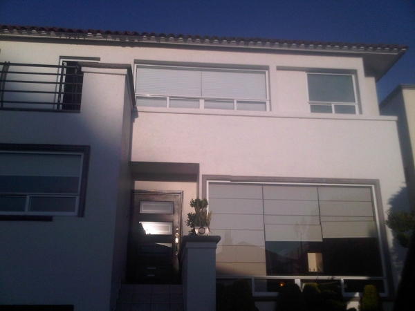 Construcción de casa de habitación.