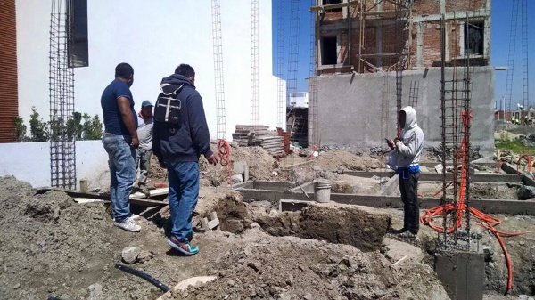Construcción en proceso en parque Yucatán