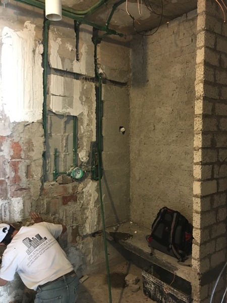 Construcción y remodelacion de acabados e instalaciones en general en departamento