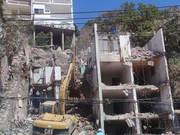 Foto: Demolición de Edificio en Mal estado, de 6 Niveles de Gapa ...