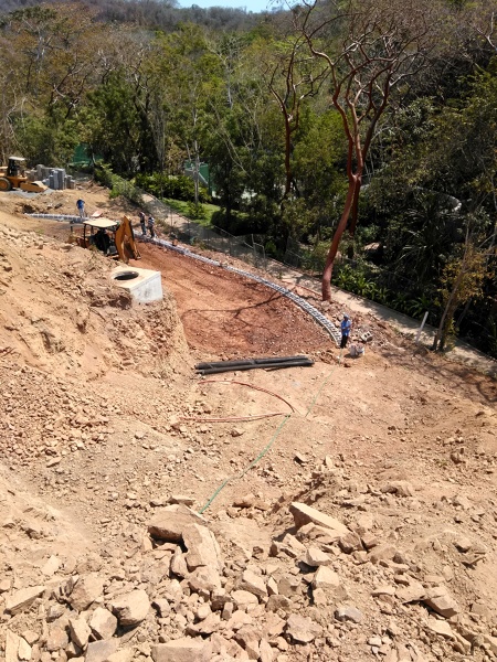 Foto: Desplante de Muro Keystone de Ret-Walls Contrucciones #404864