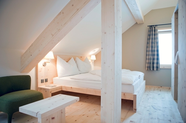 dormitorio-abuhardillado-apartado-5-1