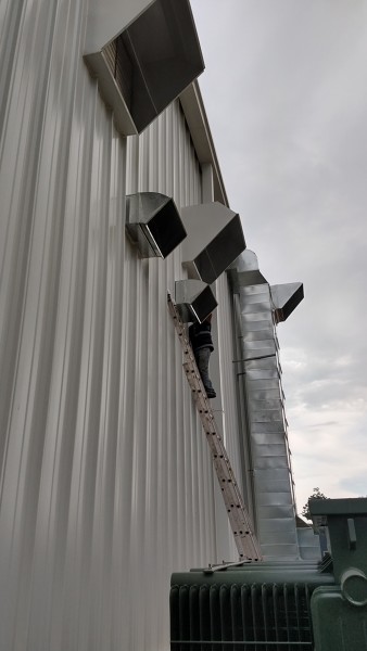 ducto de desfogue en exterior