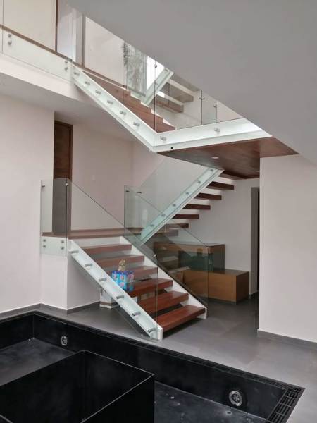 Escalera de madera