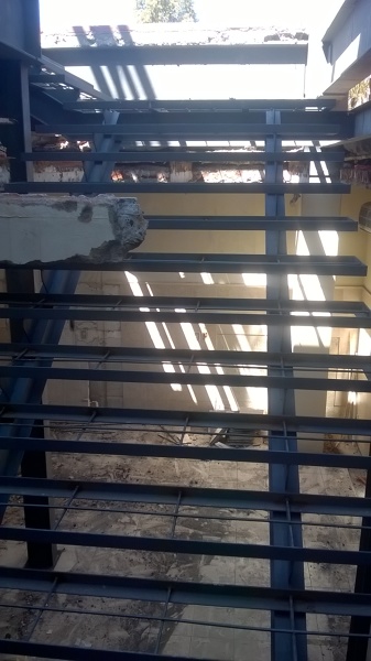 escalera metalica