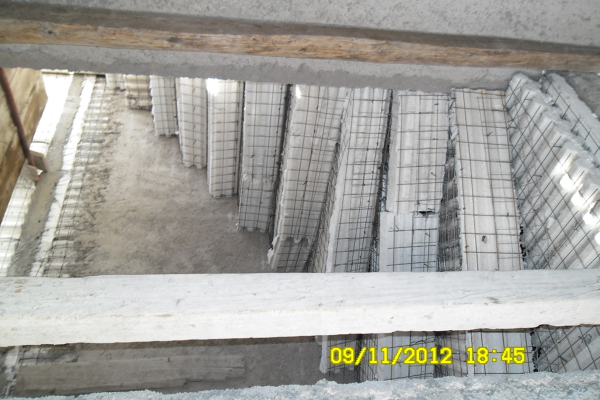 Foto: Escalera Sotano de Indumetal #153097 - Habitissimo