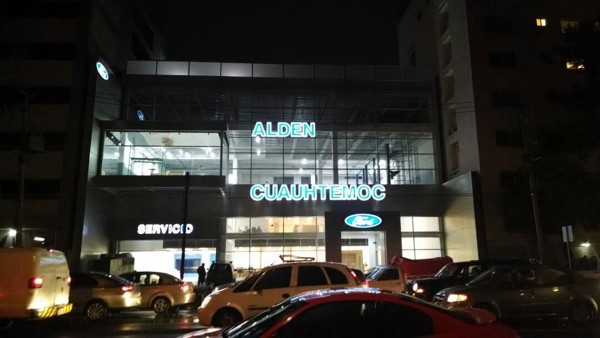 Fachada de Agecia Ford Cuauhtemoc