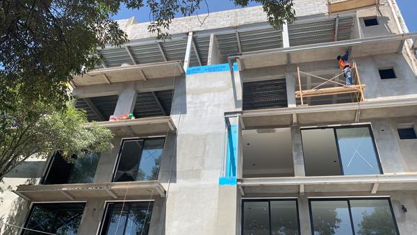 Fachada poniente a un 70%