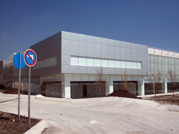 Fachada posterior General Electric.