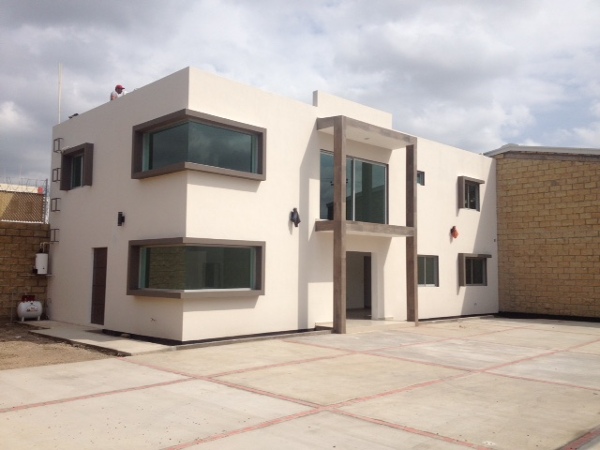 FACHADA PRINCIPAL 