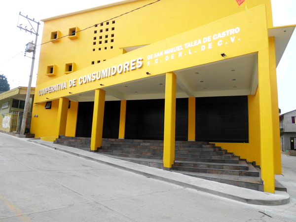 FACHADA PRINCIPAL
