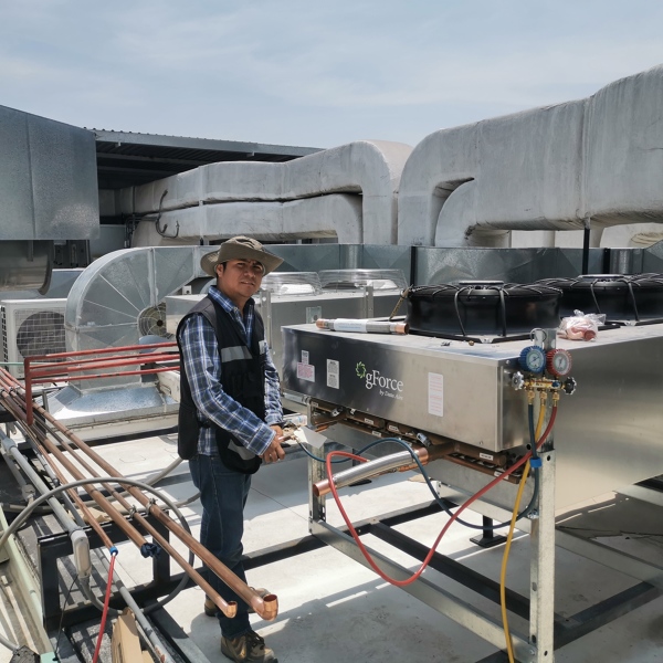 Foto: Instalación de Tubería de Refrigeración de Sierym Servicio