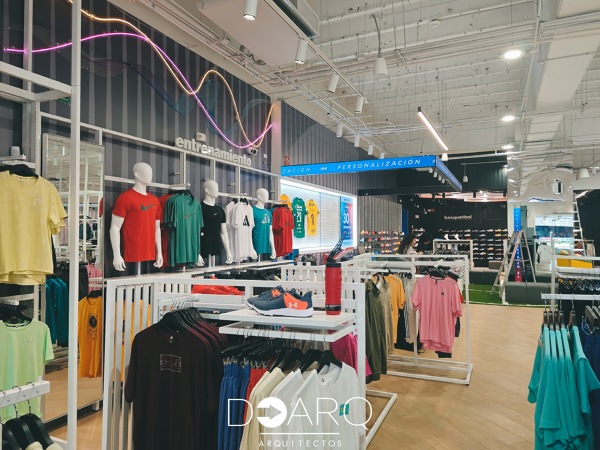 Interior de tienda deportiva
