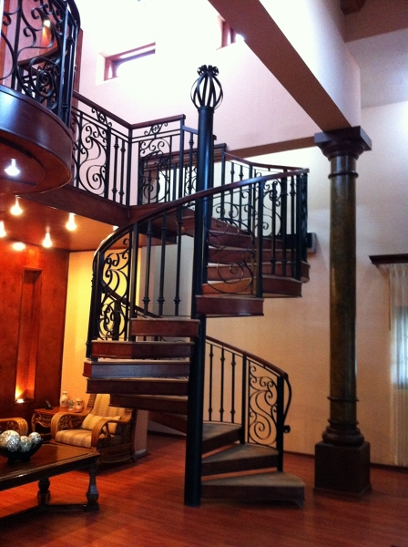 Interior - Mezanine