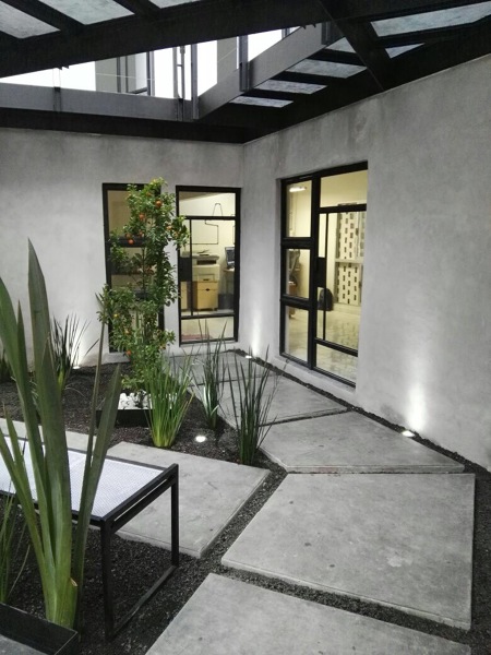 Patio Prototype Foto: Patio Interior 2 de Prototype Studio #321361 - Habitissimo
