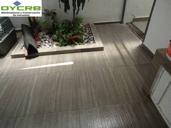 Piso con mantenimiento