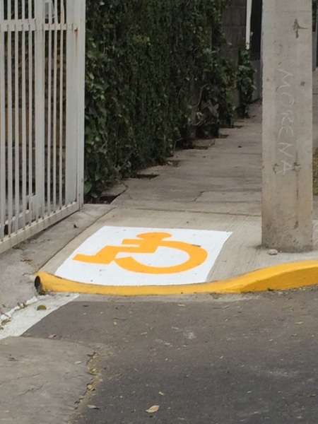RAMPAS Y SEÑALETICA