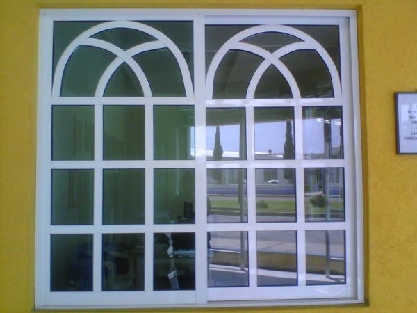Foto: Ventana Arqueada Interior Línea Nacional de Ingeniería Smg