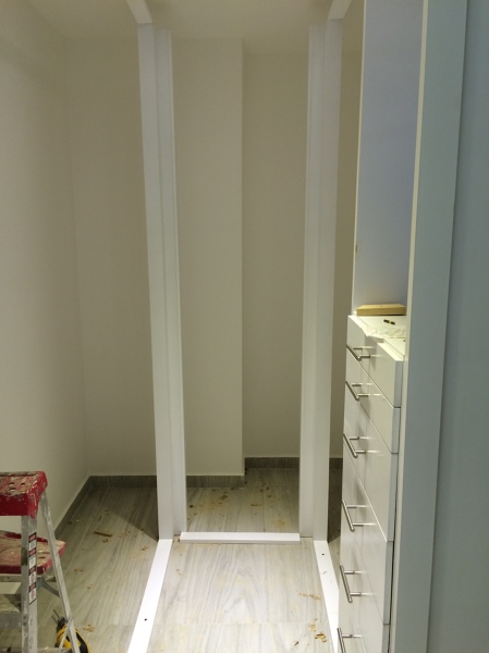 Vestidor en proceso  "U"