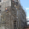 Acabados de obra gris y vialidades.