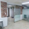 Acceso de oficina de muro de Fachaleta