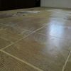 Aplicación de pegamento de latex a base de agua.
