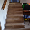 Escalera nueva con pasamanos