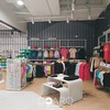 Interior de tienda deportiva
