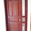 Puerta de acceso en Pino , con crsital