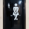 Puertas de sanitarios