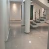 VESTÍBULO DE ACCESO, SALA COMEDOR Y ESCALERAS