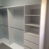 Vestidor con cajones