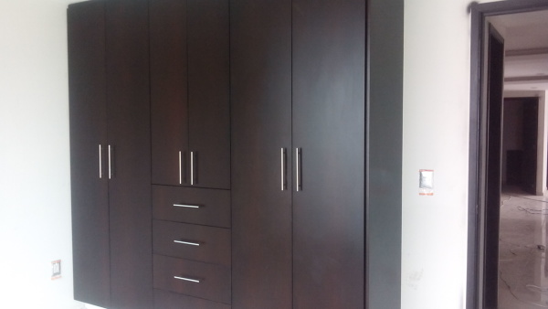 ¿Qué material es este mueble?