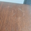 Quitar manchas en mesa de madera